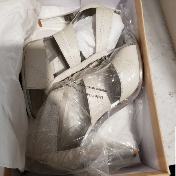 👠MICHAEL KORS HEELED SANDALS - Picture 8 of 11